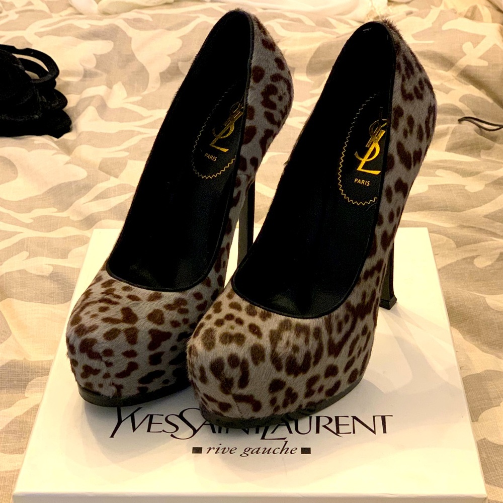 YSL Yves Saint Laurent Tribtoo 105 pump size 38 8